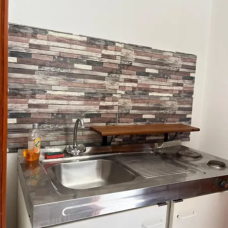 Pavlos Appartement *