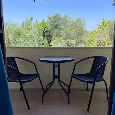 Pavlos Apartmán Dassiá